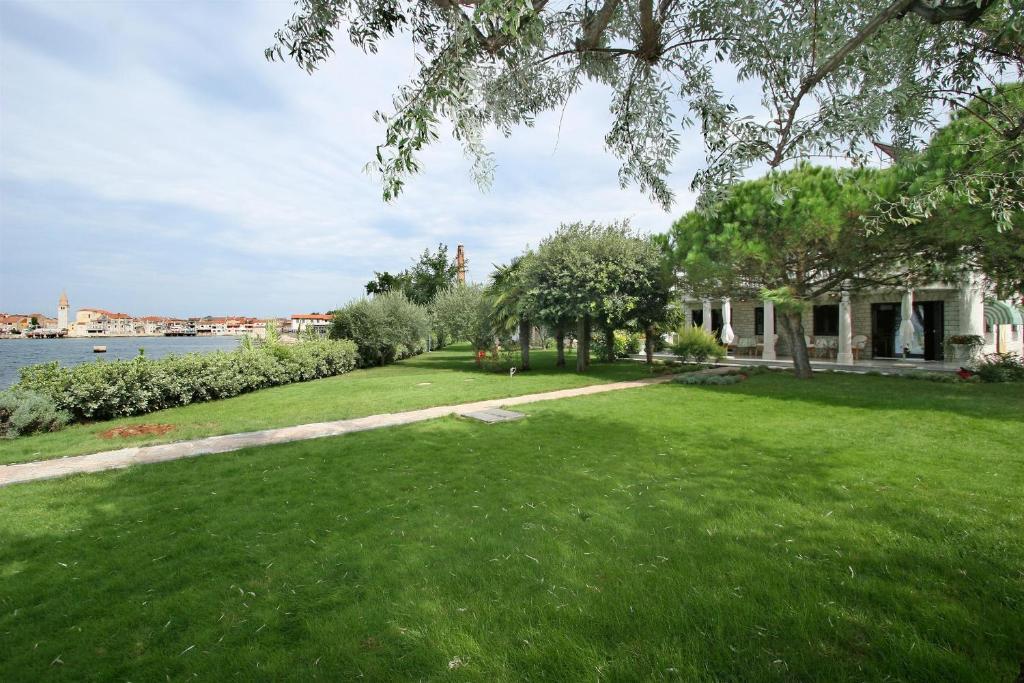 Apartments Bella Vista Umag Extérieur photo